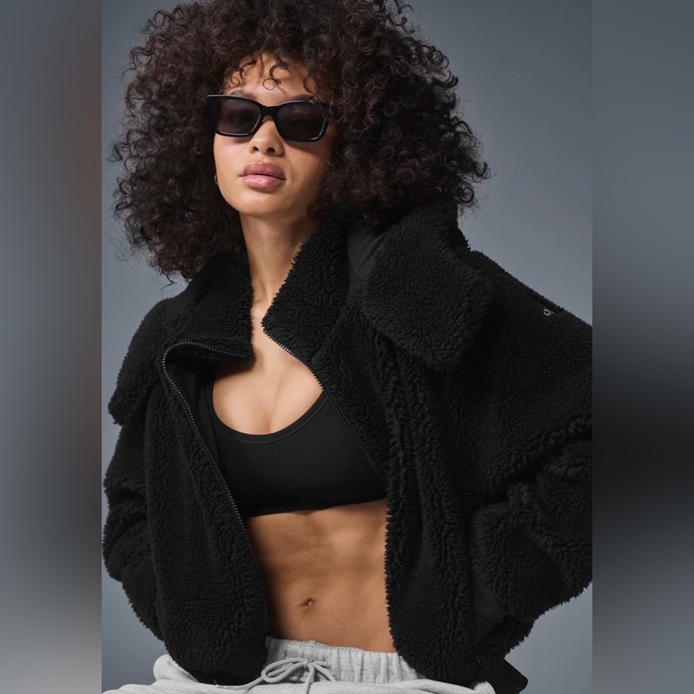ALO Yoga Foxy Sherpa Jacket (Size S)